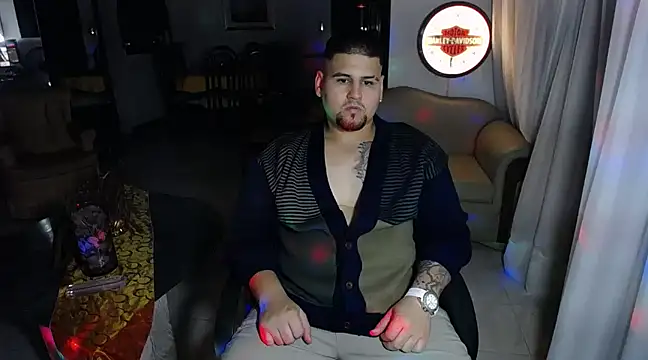 pitbullveryhot online show from March 5, 2025, 4:13 am