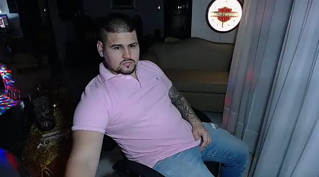 pitbullveryhot online show from February 26, 2025, 5:13 am