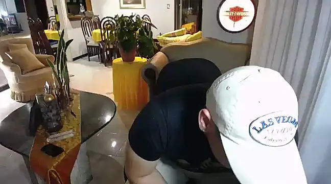 pitbullveryhot online show from February 20, 2025, 7:01 am