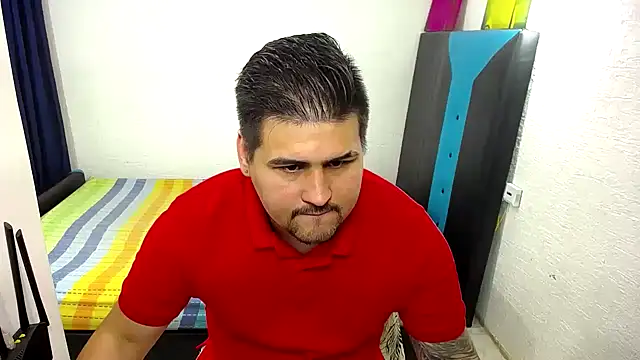 pitbullveryhot online show from November 1, 2025, 11:53 pm