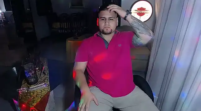 pitbullveryhot online show from March 1, 2025, 4:58 am