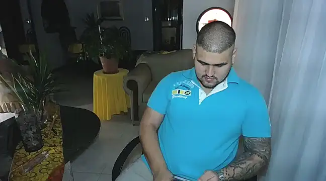 pitbullveryhot online show from February 12, 2025, 5:15 am