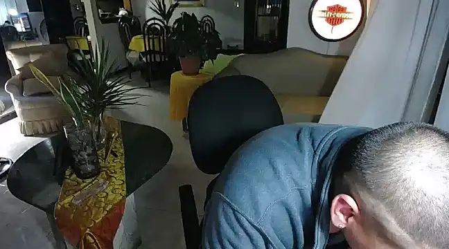 pitbullveryhot online show from February 13, 2025, 9:30 am