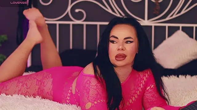 MissLilaa online show from November 26, 2025, 4:40 pm