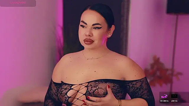 MissLilaa online show from November 22, 2025, 6:29 pm