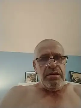 geilerschwanz64 online show from June 12, 2026, 8:28 pm