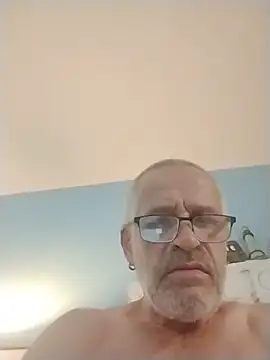 geilerschwanz64 online show from June 21, 2026, 3:45 am