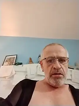 Snapshot of geilerschwanz64 chatting on December 5, 2025, 5:11 pm geilerschwanz64 online show from December 5, 2025, 5:11 pm