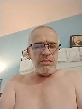 geilerschwanz64 online show from May 22, 2026, 1:31 pm