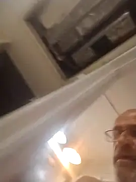 Snapshot of geilerschwanz64 chatting on September 23, 2025, 9:44 pm geilerschwanz64 online show from September 23, 2025, 9:44 pm