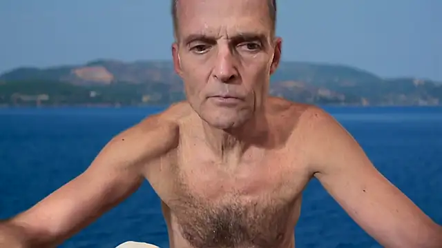 Snapshot of TowaFreespirit chatting on December 24, 2024, 8:16 pm TowaFreespirit online show from December 24, 2024, 8:16 pm