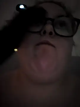 Snapshot of Tallulah-mae-xoxox chatting on November 19, 2025, 8:58 am Tallulah-mae-xoxox online show from November 19, 2025, 8:58 am