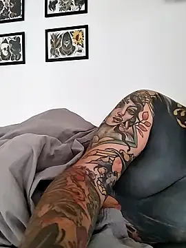 Snapshot of tattooedtwc chatting on October 1, 2025, 8:30 am tattooedtwc online show from October 1, 2025, 8:30 am