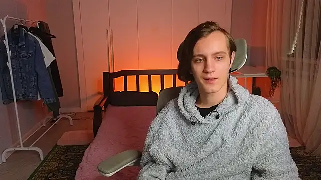 nikompell online show from March 7, 2025, 4:46 am