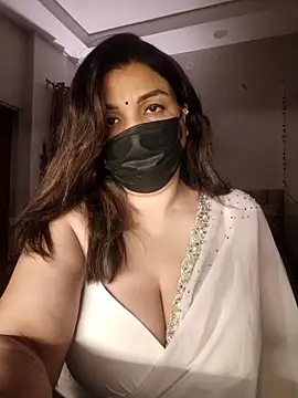 Snapshot of Archi-07 chatting on December 1, 2025, 8:21 pm Archi-07 online show from December 1, 2025, 8:21 pm