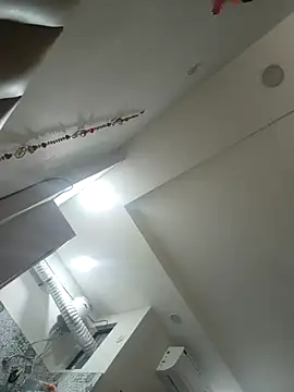 Snapshot of Archi-07 chatting on December 4, 2025, 8:52 pm Archi-07 online show from December 4, 2025, 8:52 pm