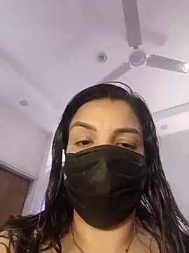 Snapshot of Archi-07 chatting on December 14, 2025, 8:14 pm Archi-07 online show from December 14, 2025, 8:14 pm