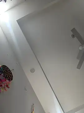 Snapshot of Archi-07 chatting on December 13, 2025, 8:04 pm Archi-07 online show from December 13, 2025, 8:04 pm