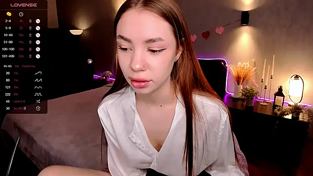 Snapshot of MilliBrown_ chatting on November 29, 2025, 7:08 am MilliBrown online show from November 29, 2025, 7:08 am