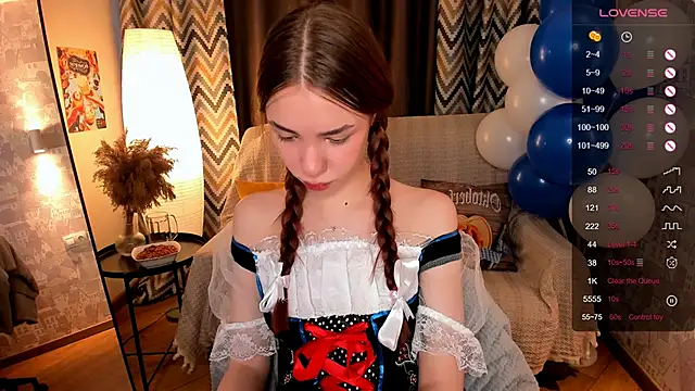 Snapshot of MilliBrown_ chatting on September 20, 2025, 6:18 am MilliBrown online show from September 20, 2025, 6:18 am