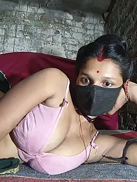Snapshot of Hoty_girl_143 chatting on July 7, 2026, 1:36 pm Hoty girl 143 online show from July 7, 2026, 1:36 pm