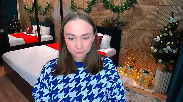 Snapshot of TrueReincarnation chatting on December 16, 2025, 4:11 pm TrueReincarnation online show from December 16, 2025, 4:11 pm