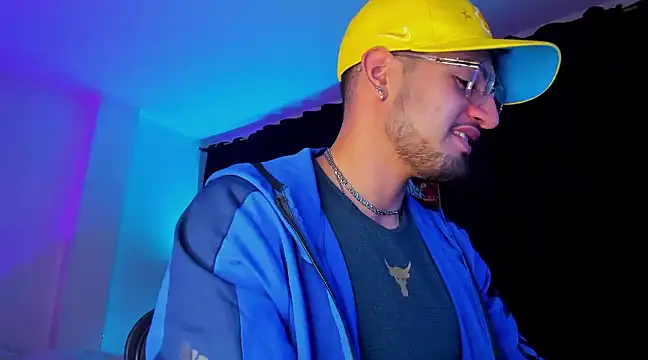 Giomar Reyes online show from January 10, 2025, 2:57 am