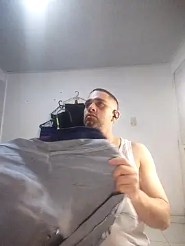 CRISTHIAN GREY01 online show from November 28, 2025, 6:13 am