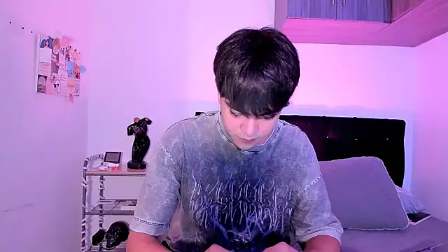 Snapshot of JaycoThomas chatting on November 27, 2025, 2:12 am JaycoThomas online show from November 27, 2025, 2:12 am