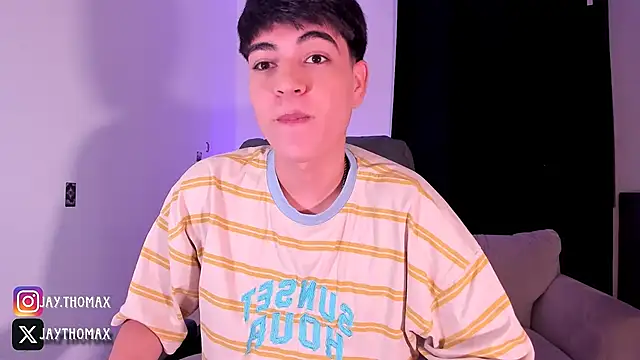 Snapshot of JaycoThomas chatting on September 29, 2025, 12:06 am JaycoThomas online show from September 29, 2025, 12:06 am