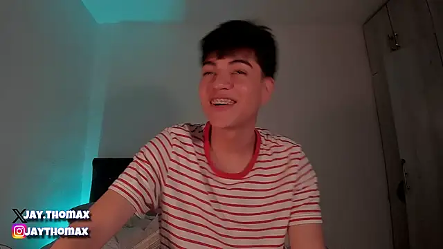 Snapshot of JaycoThomas chatting on December 17, 2024, 6:02 am JaycoThomas online show from December 17, 2024, 6:02 am