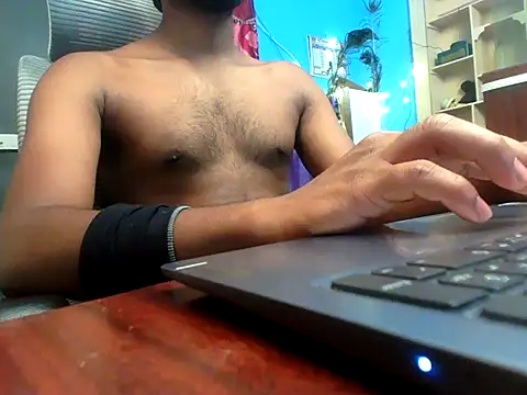 KissesBoyAD online show from April 27, 2026, 2:04 pm