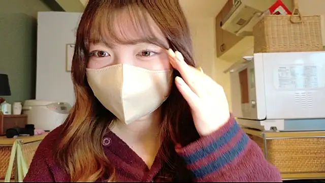 Snapshot of _Yui_ chatting on October 25, 2025, 5:17 am Yui online show from October 25, 2025, 5:17 am