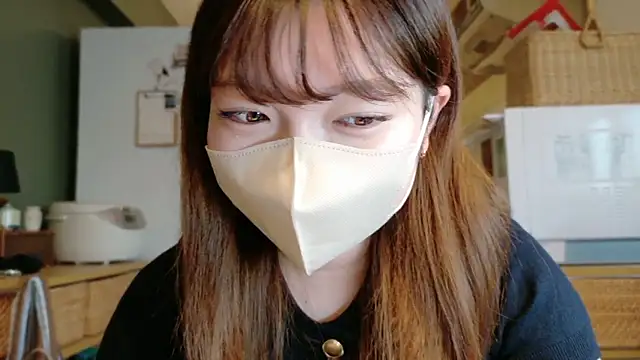 Snapshot of _Yui_ chatting on September 28, 2025, 7:59 am Yui online show from September 28, 2025, 7:59 am