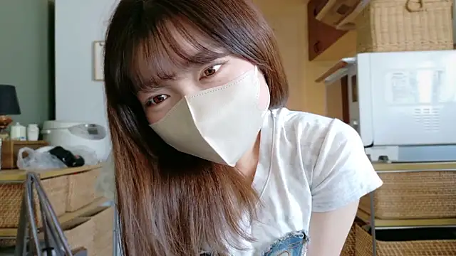 Snapshot of _Yui_ chatting on September 16, 2025, 3:18 am Yui online show from September 16, 2025, 3:18 am