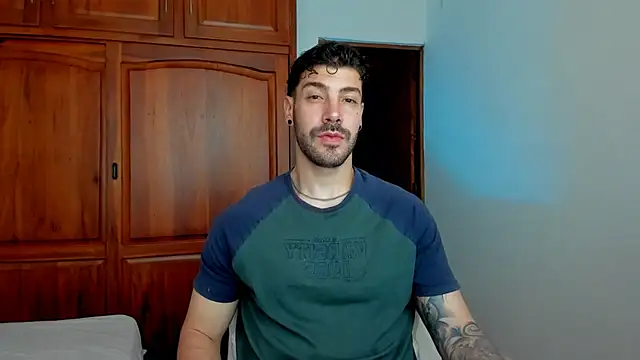 Guyinthemountain online show from May 19, 2026, 3:19 pm