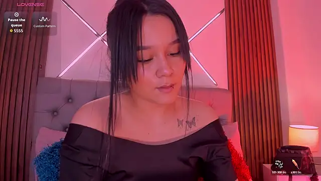 alisson sanders online show from April 11, 2026, 1:37 pm