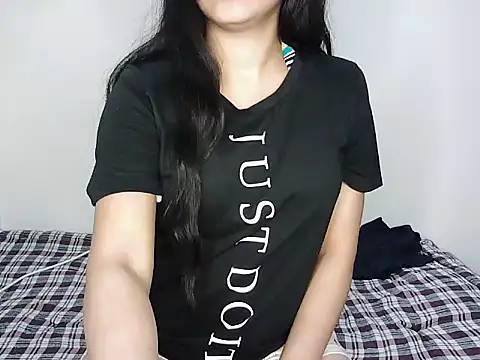 DILRUBA-JAN online show from March 17, 2025, 11:02 pm