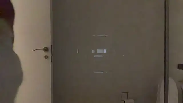 leaxoxo online show from December 3, 2024, 8:11 pm