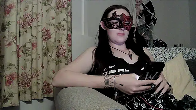 LexiSnowUK online show from March 23, 2026, 9:36 pm