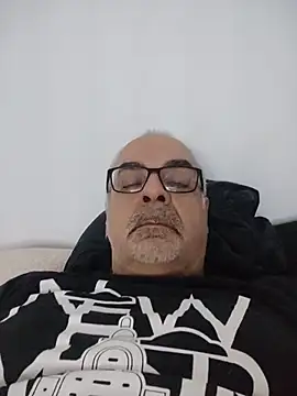 Satiro Sevilla online show from November 20, 2025, 2:12 am