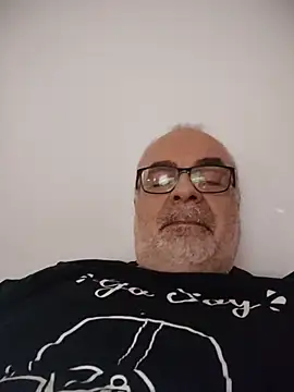 Snapshot of Satiro_Sevilla chatting on April 29, 2026, 9:54 pm Satiro Sevilla online show from April 29, 2026, 9:54 pm