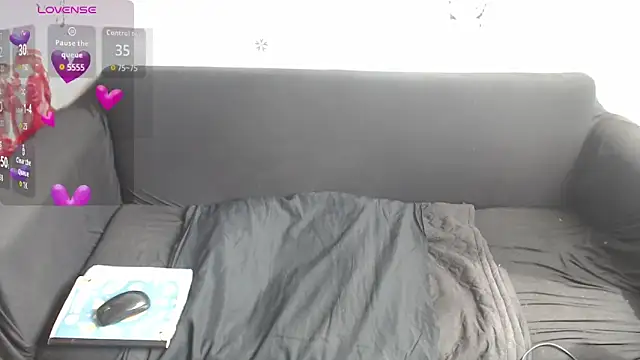 ROSEXXMARY online show from November 27, 2025, 5:02 pm