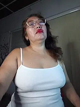 anniecoopeer online show from March 21, 2026, 10:52 am