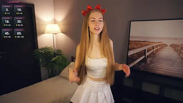 Snapshot of EsmaCarll chatting on December 20, 2025, 8:22 pm EsmaCarll online show from December 20, 2025, 8:22 pm