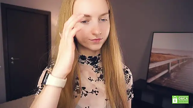 Snapshot of EsmaCarll chatting on October 21, 2025, 8:19 pm EsmaCarll online show from October 21, 2025, 8:19 pm