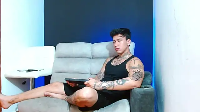 JUSTIN FULLER1 online show from April 2, 2026, 9:21 pm