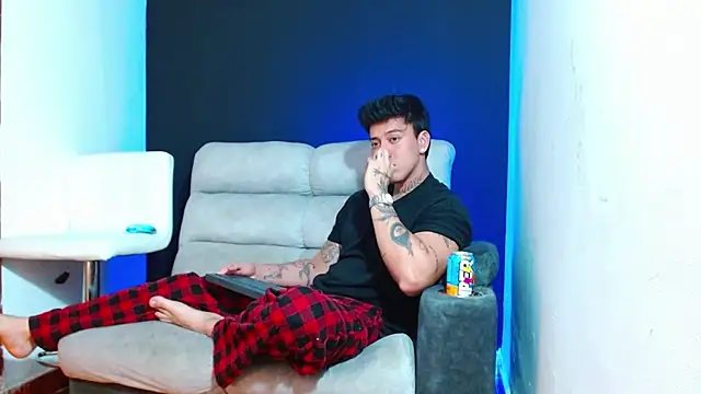 Snapshot of JUSTIN_FULLER1 chatting on February 15, 2026, 10:20 pm JUSTIN FULLER1 online show from February 15, 2026, 10:20 pm