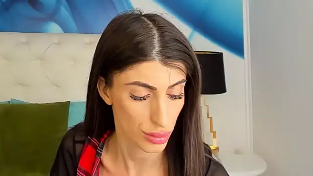 Snapshot of SkinnyDolly chatting on March 4, 2025, 9:54 pm SkinnyDolly online show from March 4, 2025, 9:54 pm