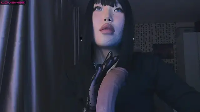 Snapshot of uko_sa chatting on March 3, 2025, 3:22 pm uko sa online show from March 3, 2025, 3:22 pm